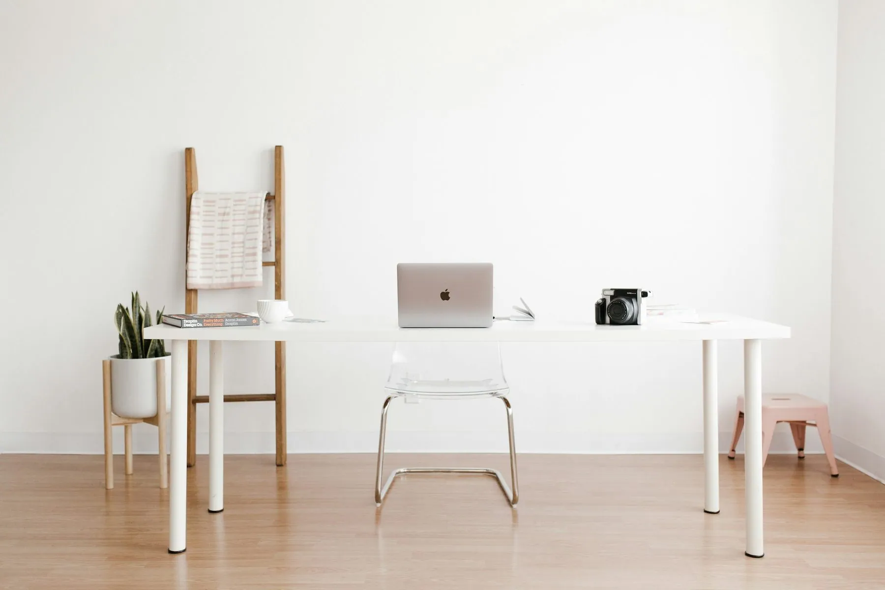 A minimal home office work space